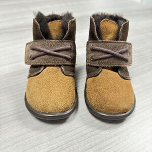 UGG Australia Infant Baby Size S Lil Chuck Boot Brown Suede
